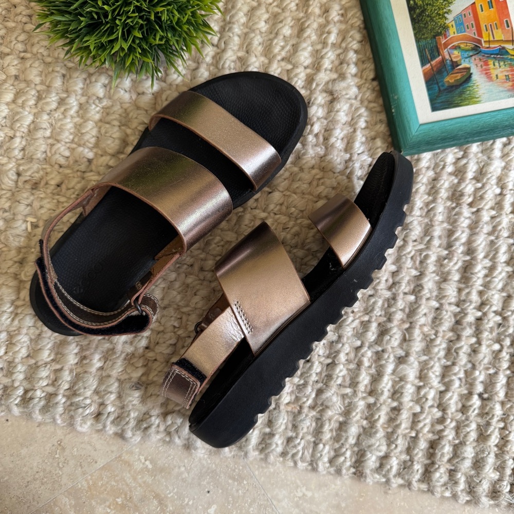 ECCO Metallic Bronze Women's Sandals